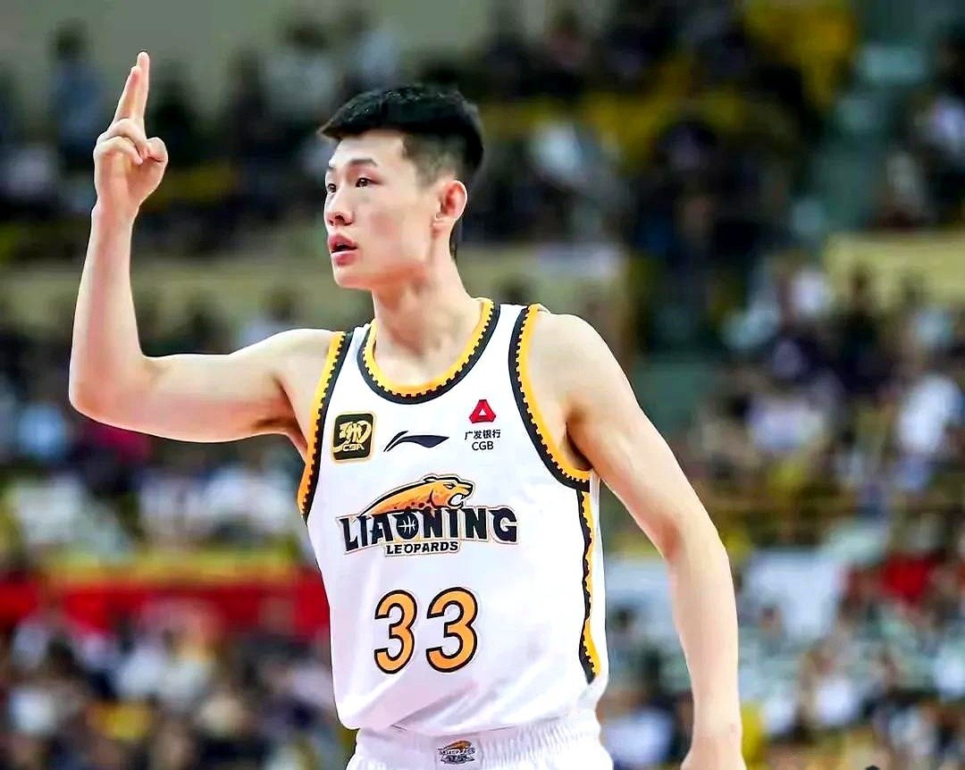 山东男篮清晨主帅复盘,志在CBA常规赛名次提升,质疑声仍在,年轻球员得到机会的简单介绍 山东男篮清晨主帅复盘,志在CBA常规赛名次提升,质疑声仍在,年轻球员得到机会的简单介绍